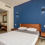 Ochoa 209 Luxury Condo Private Beach Club