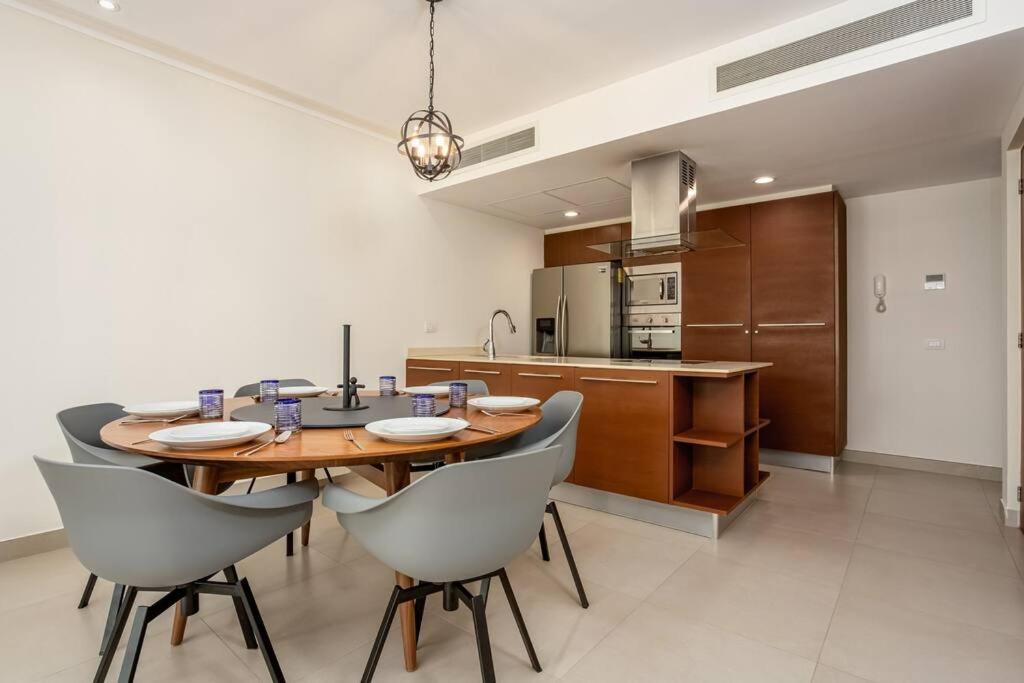 Ochoa 209 Luxury Private Club