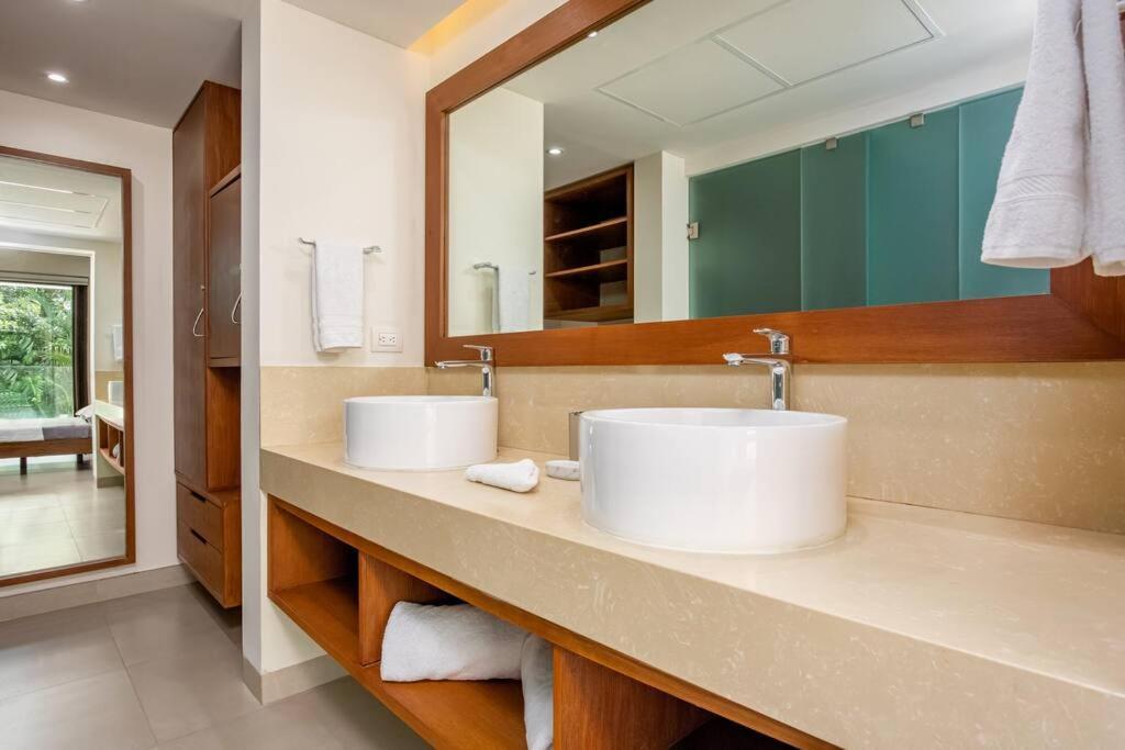 Ochoa 209 Luxury Private Club